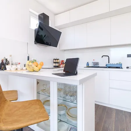 Apartment Serene Luxe Oasis Retreat On The Outskirts Plovdiv