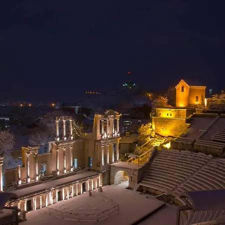 Serene Luxe Oasis Retreat On The Outskirts Plovdiv