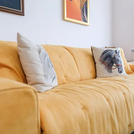 Apartment Serene Luxe Oasis Retreat On The Outskirts By Flat Mаnager *