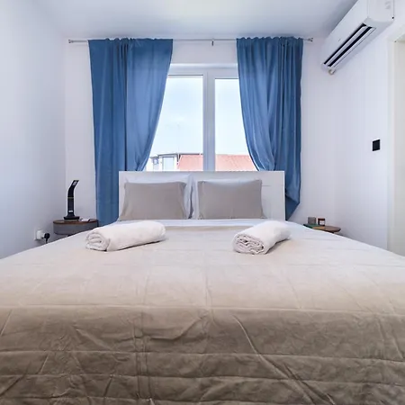 Serene Luxe Oasis Retreat On The Outskirts By Flat Mаnager