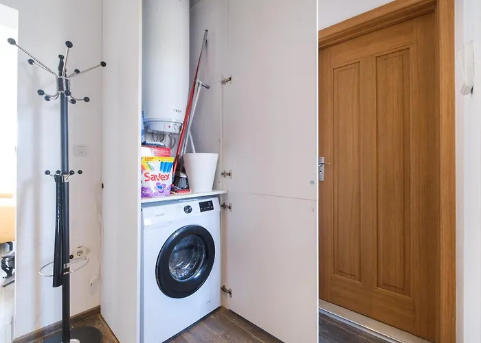 Serene Luxe Oasis Retreat On The Outskirts By Flat Mаnager Plowdiw